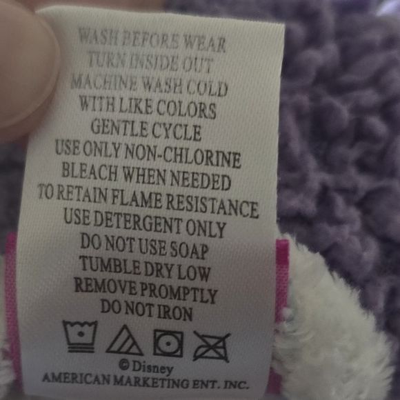 Disney Princess: Girl's Size-4 Robe, Pockets, Attached inner & outer ties/belts - Picture 2 of 15